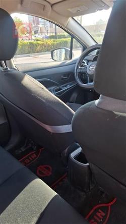 نيسان فيرسا